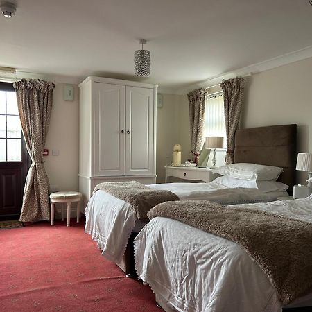 Flambards Hotel Cardigan Εξωτερικό φωτογραφία