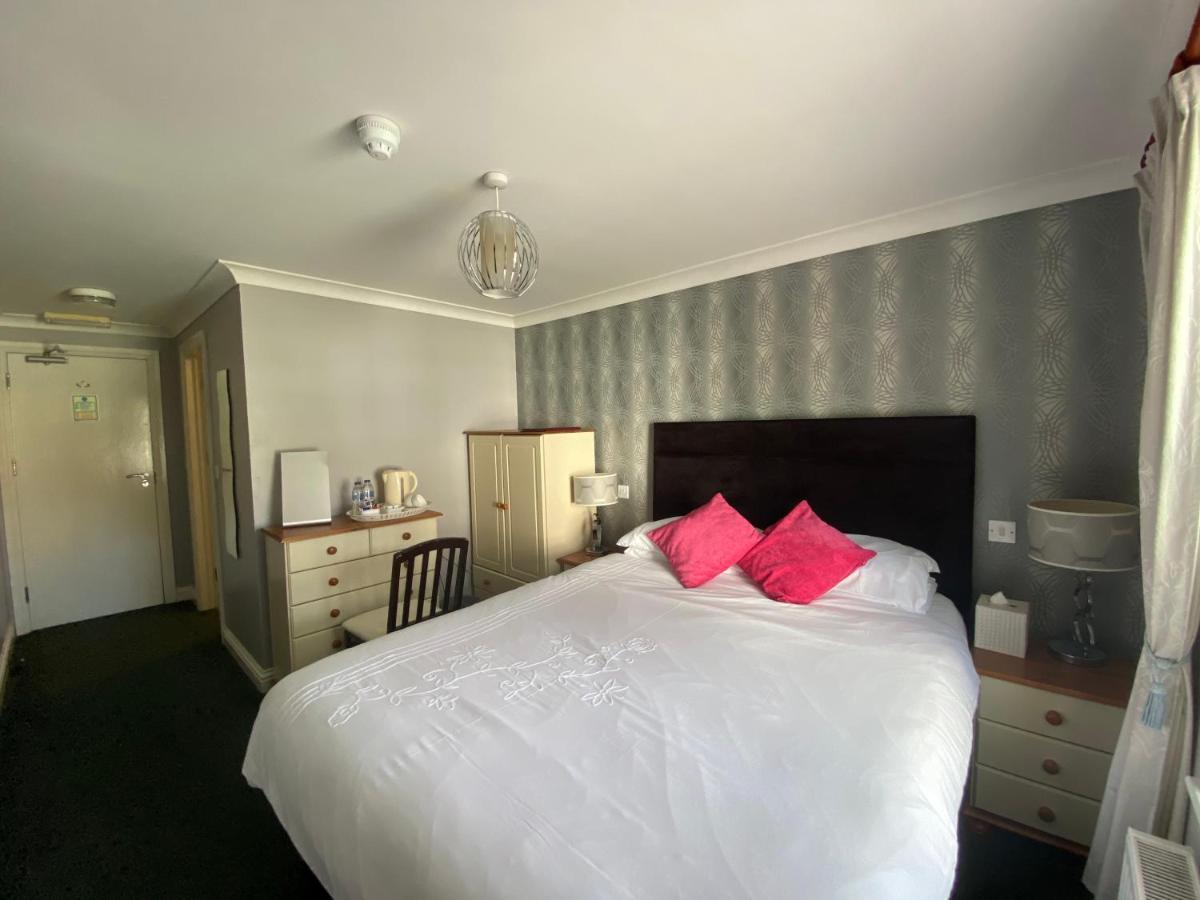 Flambards Hotel Cardigan Εξωτερικό φωτογραφία