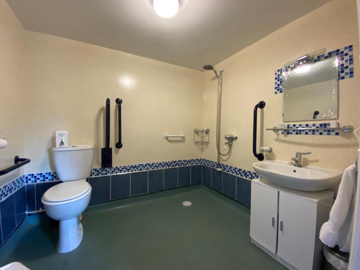 Flambards Hotel Cardigan Εξωτερικό φωτογραφία