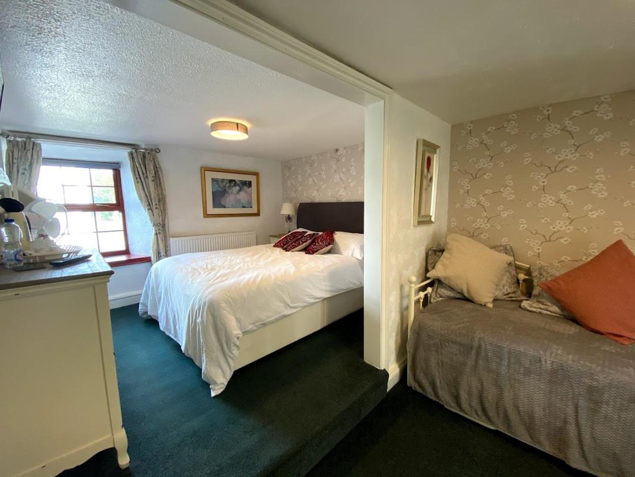 Flambards Hotel Cardigan Εξωτερικό φωτογραφία