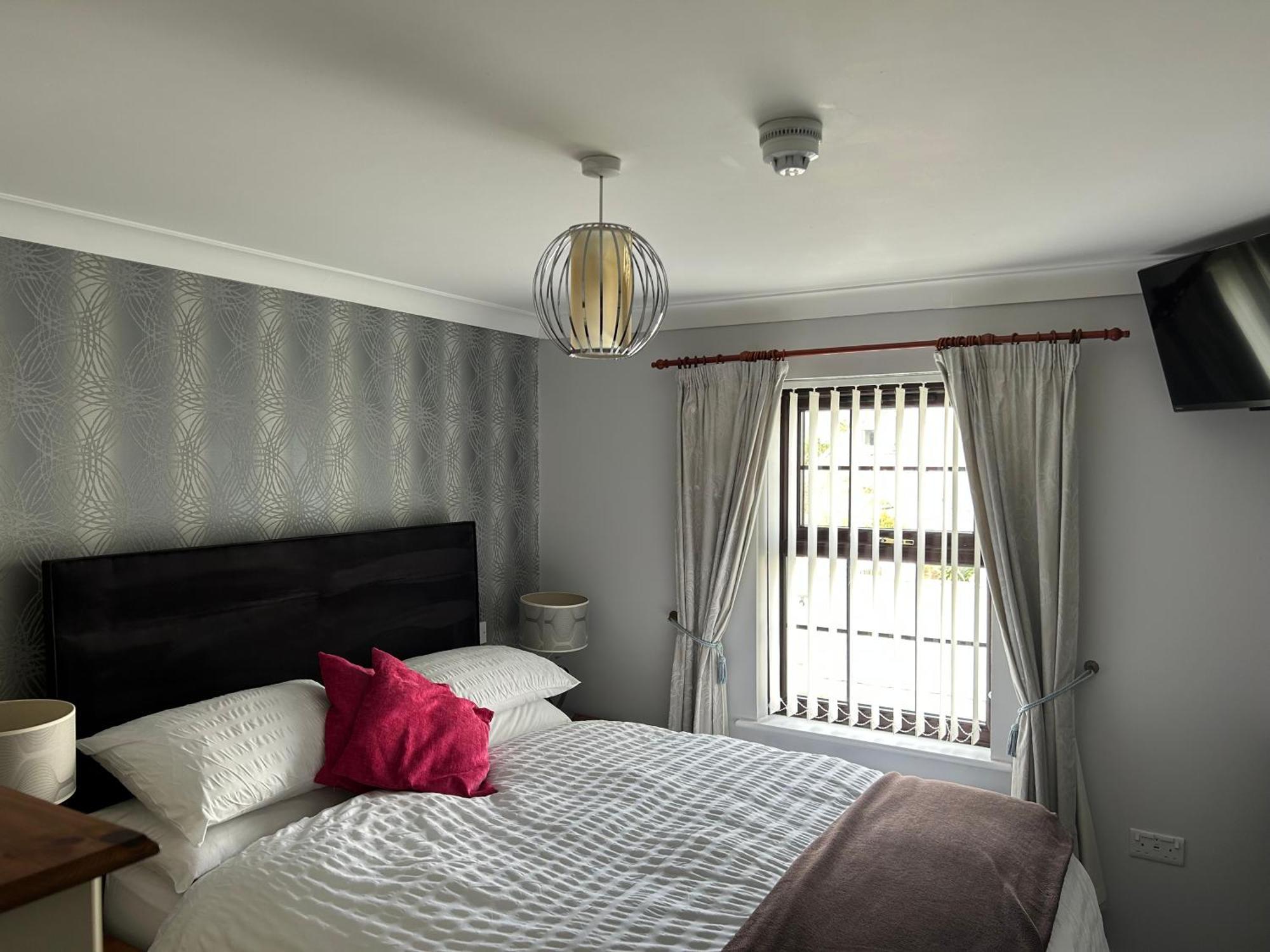 Flambards Hotel Cardigan Εξωτερικό φωτογραφία